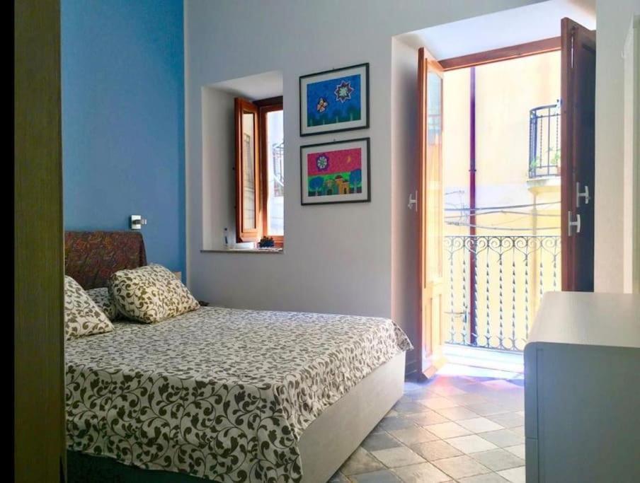 Angelina'S Apartment เชฟาลู ภายนอก รูปภาพ